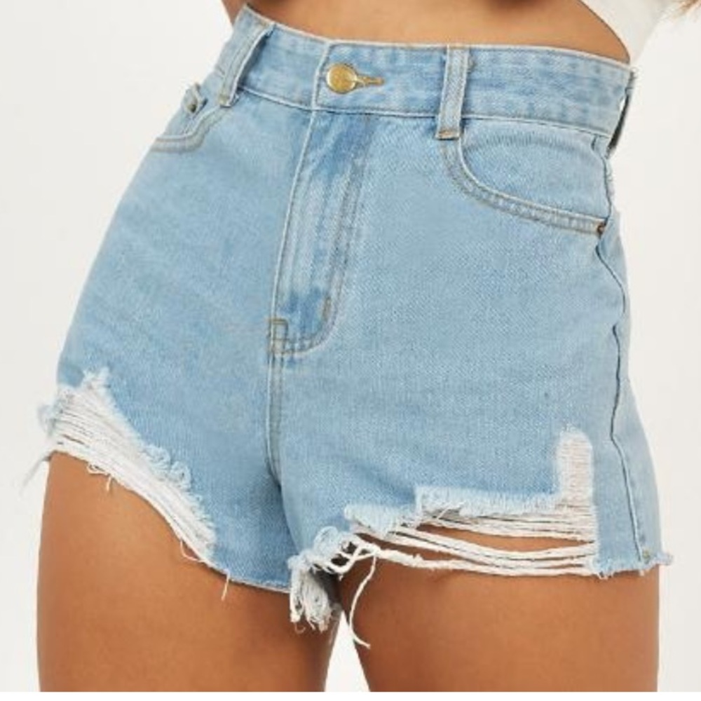 Light wash denim shorts - S